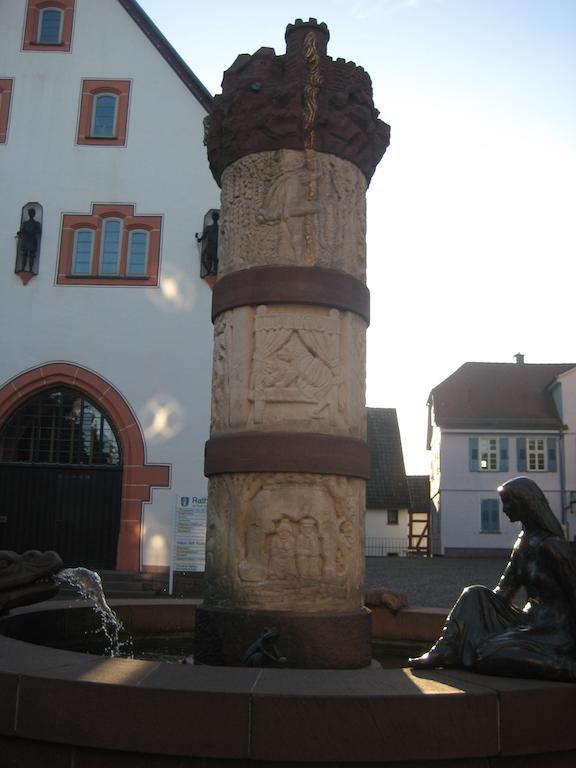 Hotel Burgmannenhaus Steinau an der Straße Zewnętrze zdjęcie